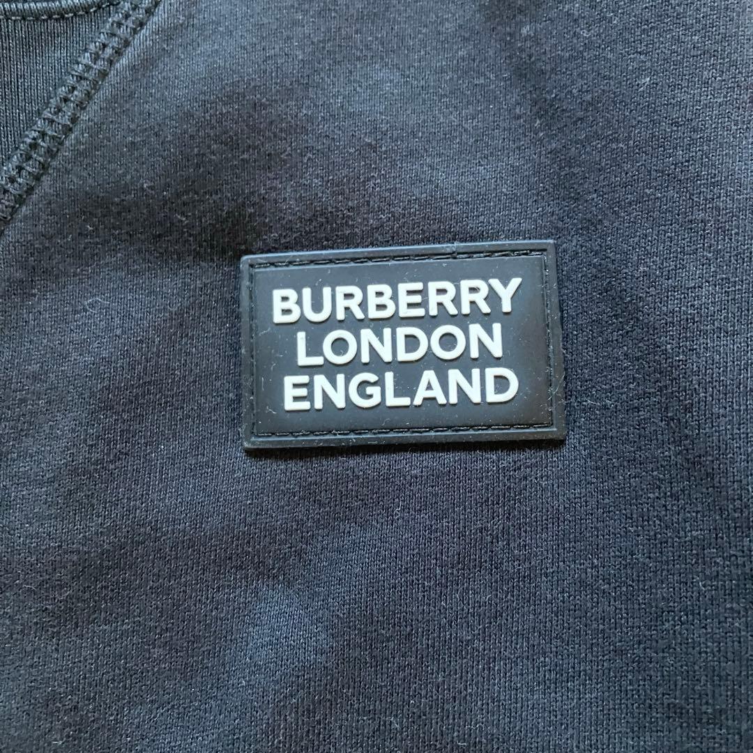 現行　バーバリー　トレーナー　スウェット　6Y 116cm ノバチェック