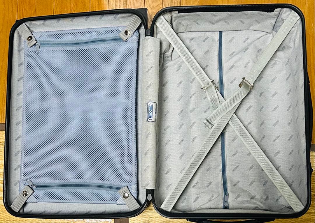 やま リモワ RIMOWA サルサ 32L 機内持ち込みサイズ