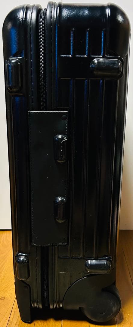やま リモワ RIMOWA サルサ 32L 機内持ち込みサイズ