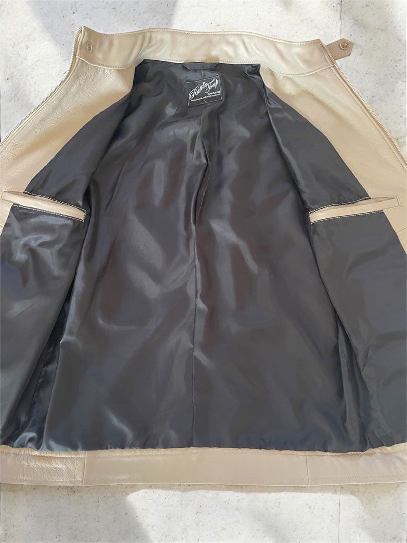新品　ラトルトラップ　ライトベージュ シングルライダースジャケットＬ