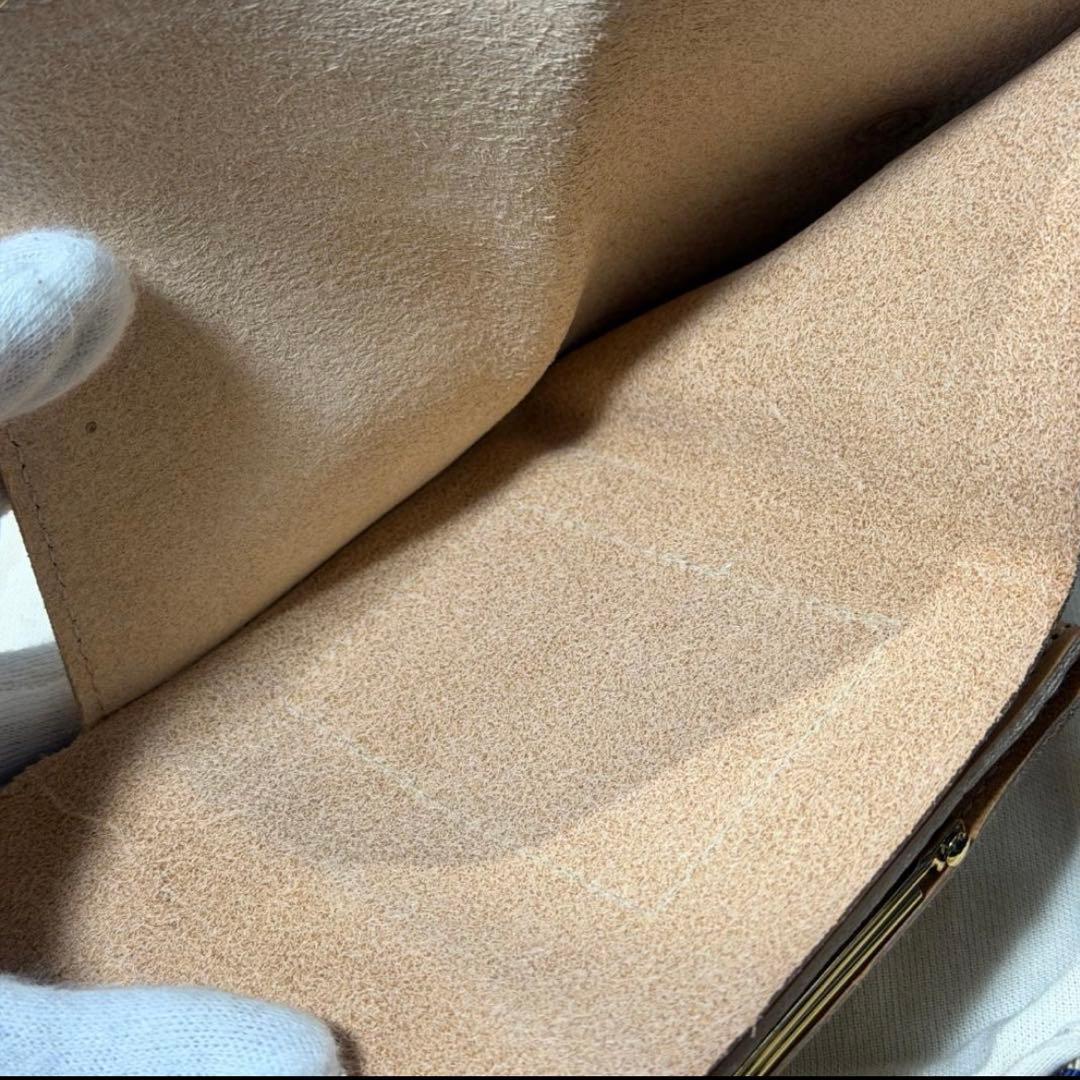 IL BISONTE ベージュ 二つ折り財布