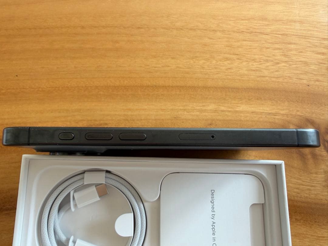 携帯電話本体 iPhone 15 pro