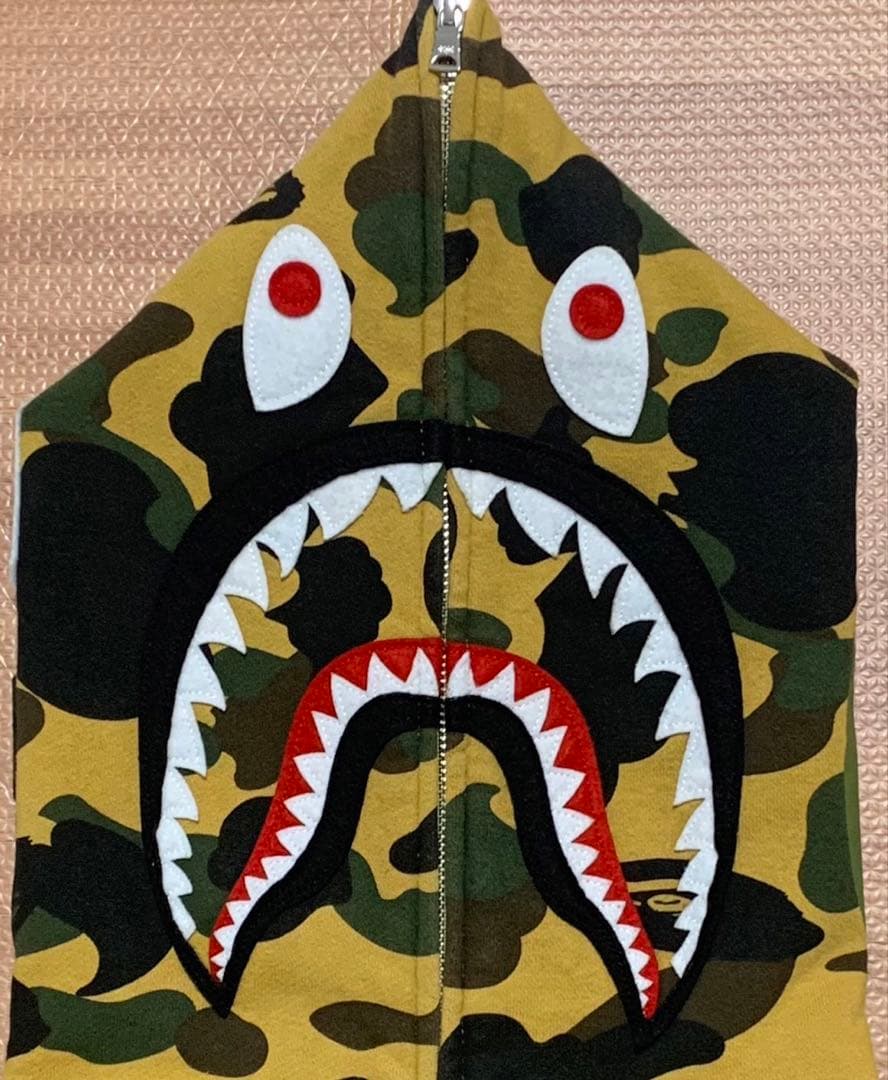 ★激レア★ APE イエローカモ シャークパーカー L パーカー kaws