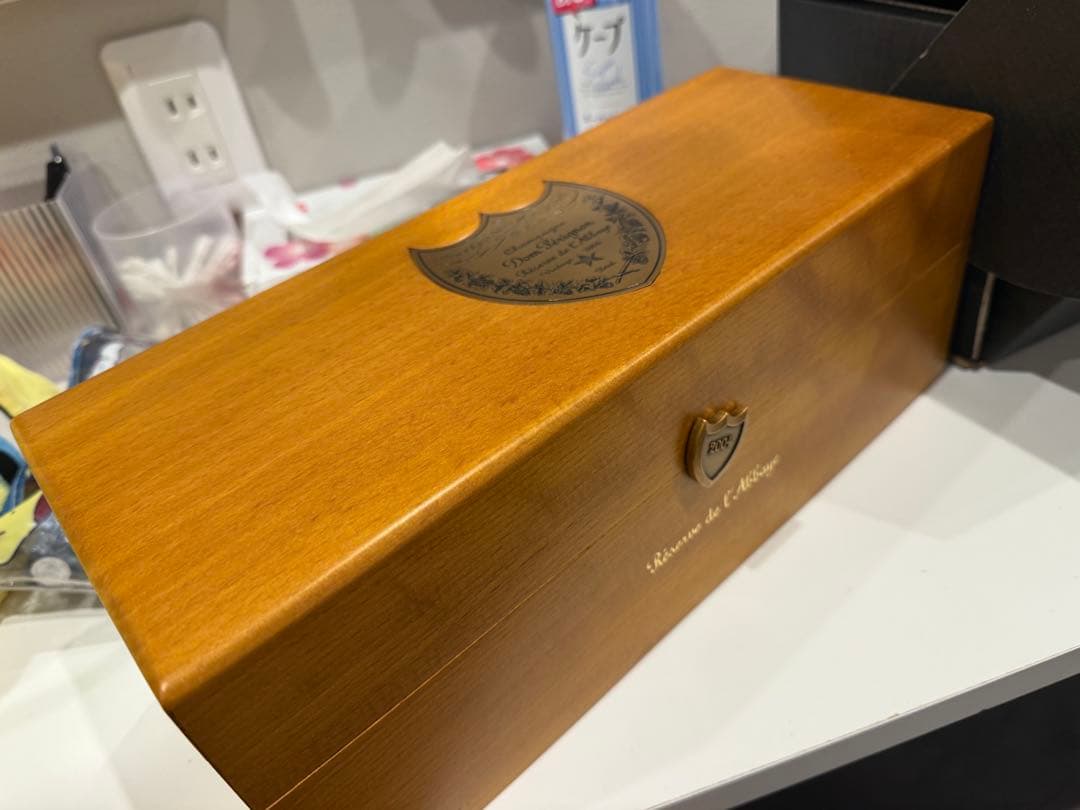 ドン・ペリニヨン シャンパン 750ml 木箱入り