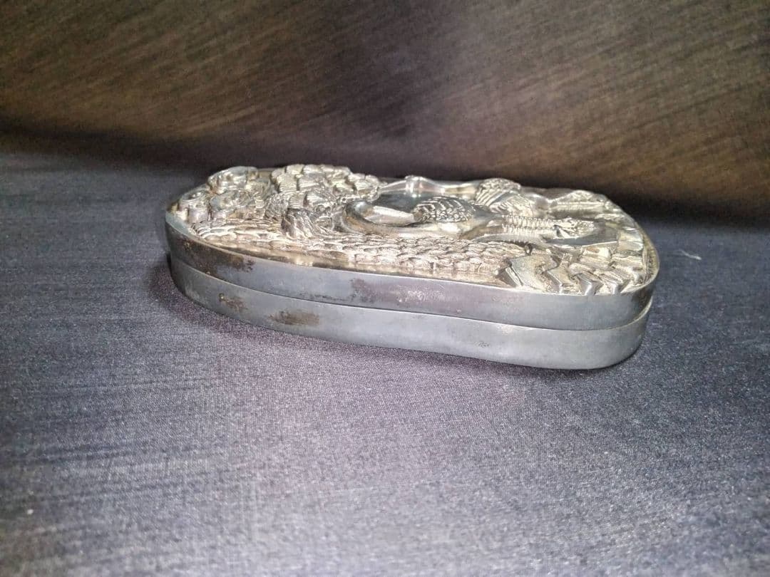 金属製硯　松、鶴