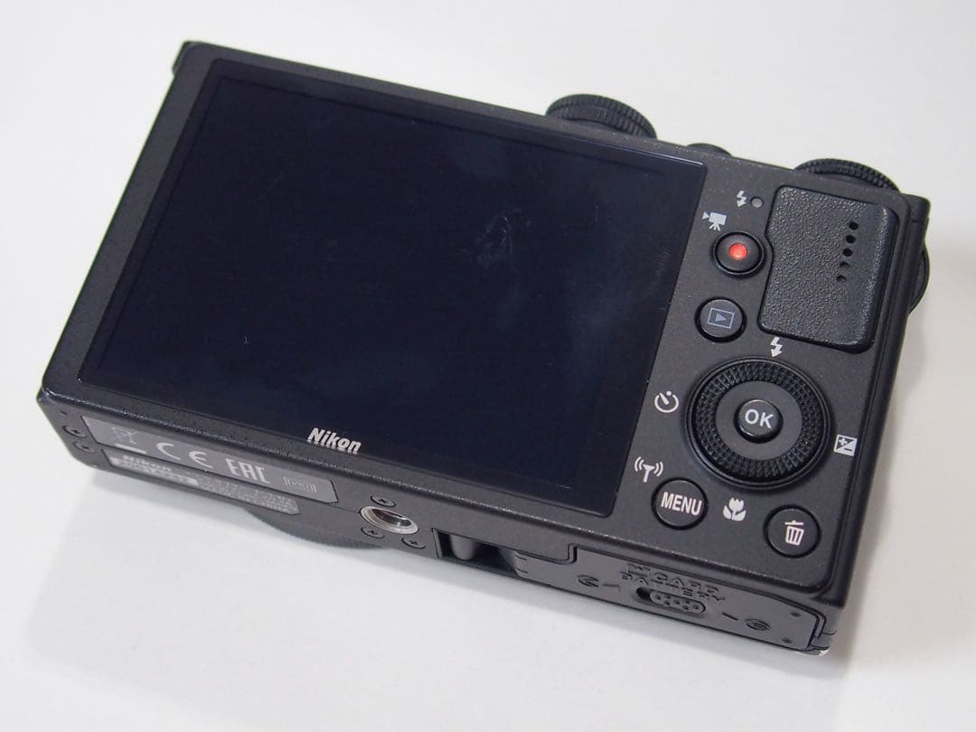 Nikon COOLPIX P340 コンパクトデジタルカメラ