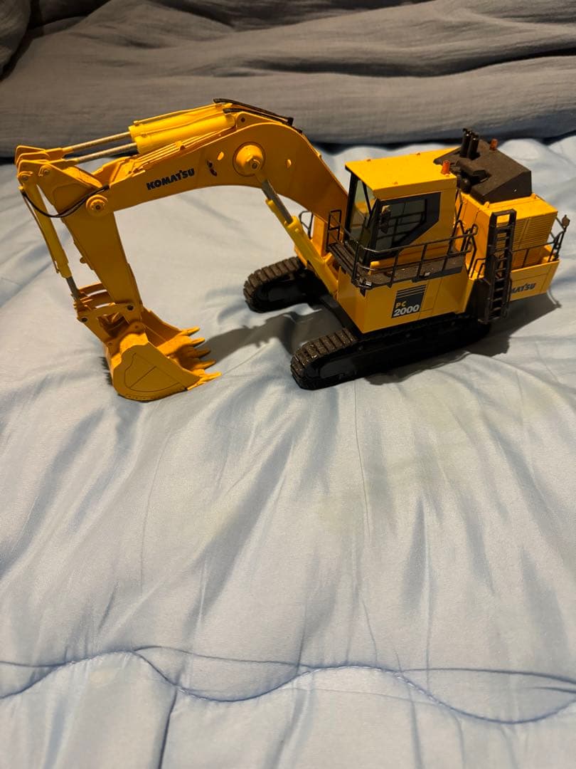 KOMATSU PC2000 ミニチュア 重機 1/50