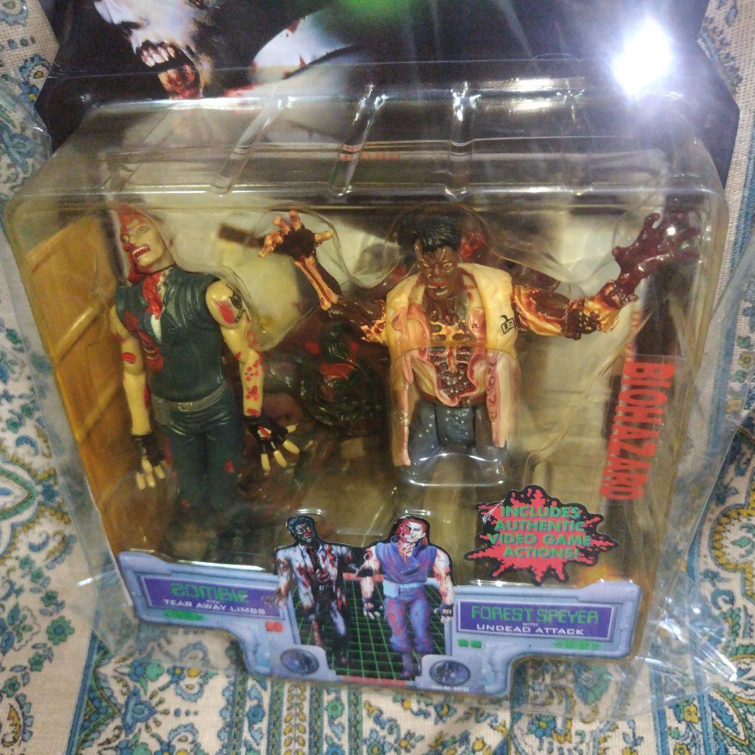 TOYBIZ　バイオハザード　ゾンビ&フォレストスパイヤー