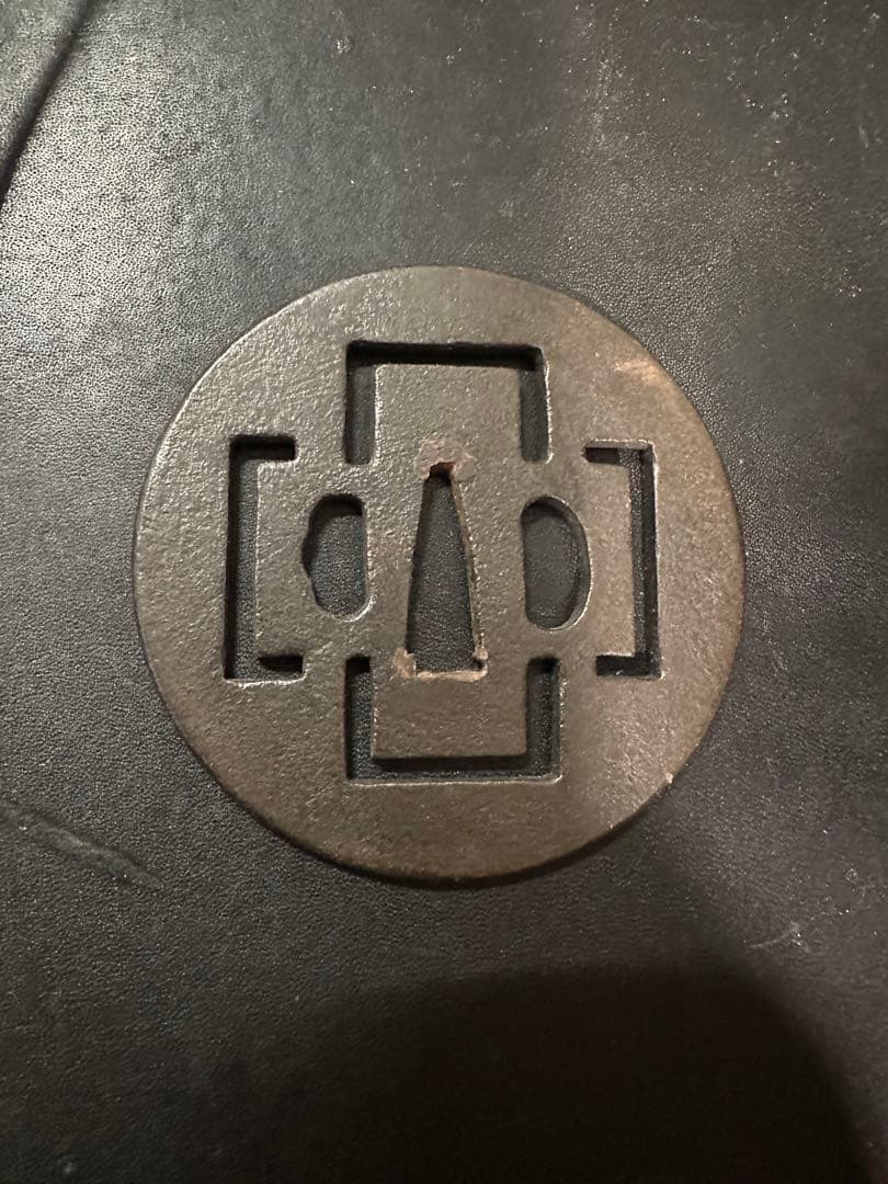 鍔　剣花菱図、謎図柄二枚