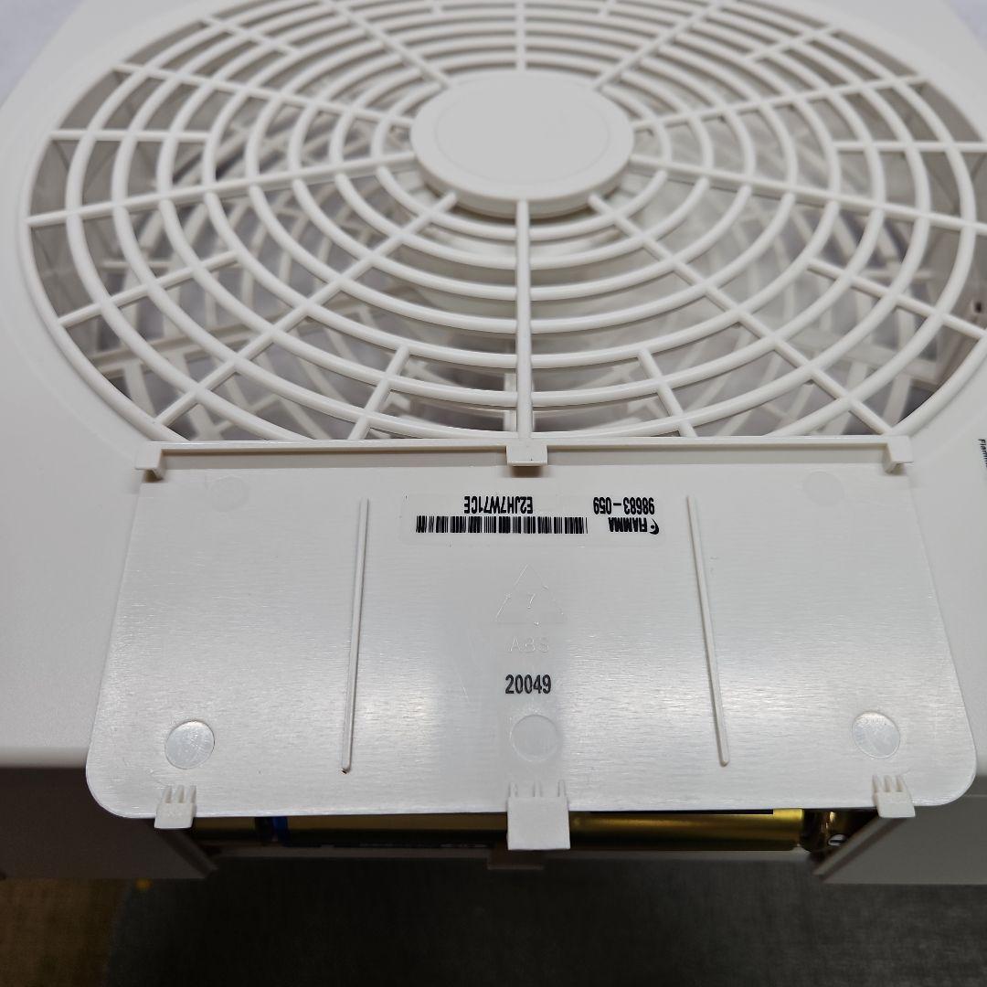 FIAMMA 吸排換気ファン DC12V 乾電池 の2電源