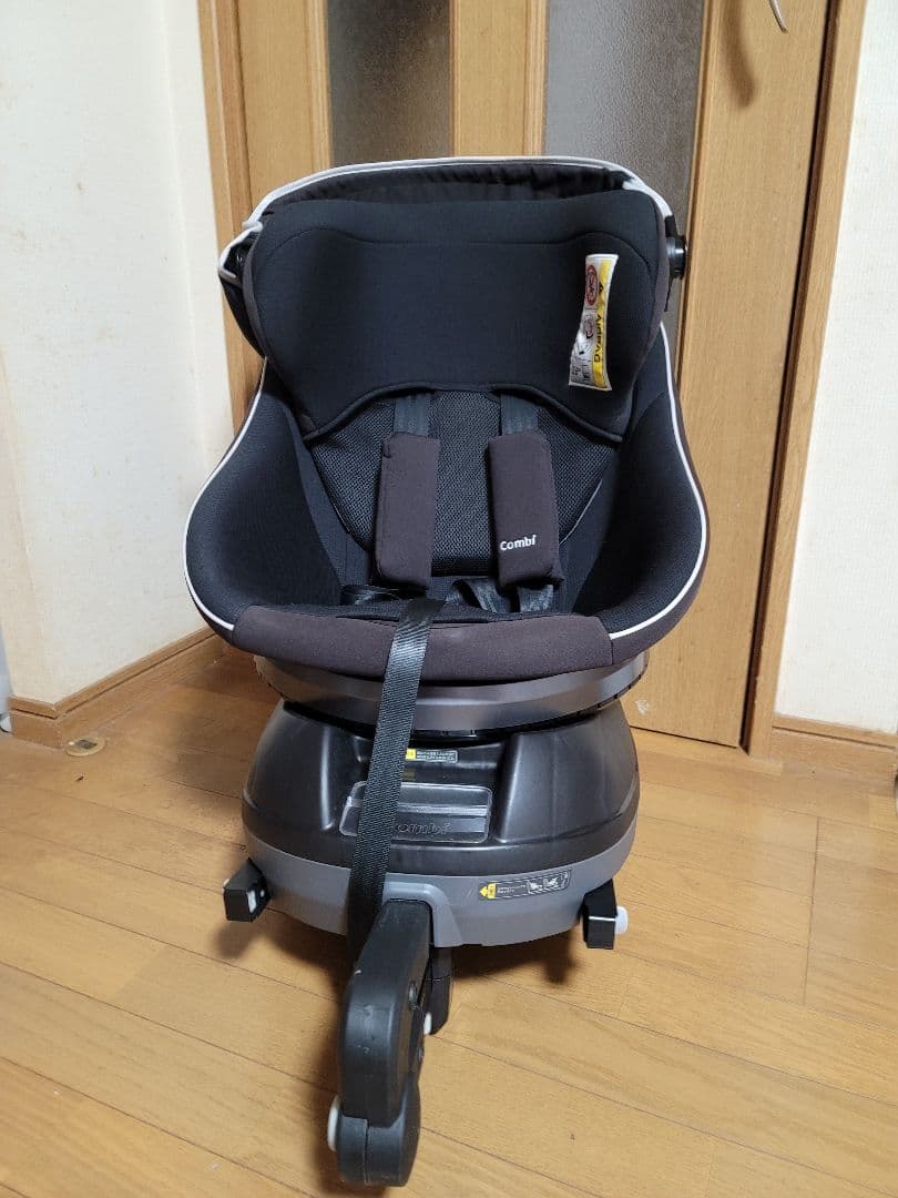 コンビ チャイルドシート クルムーブスマートisofix CG-UIG