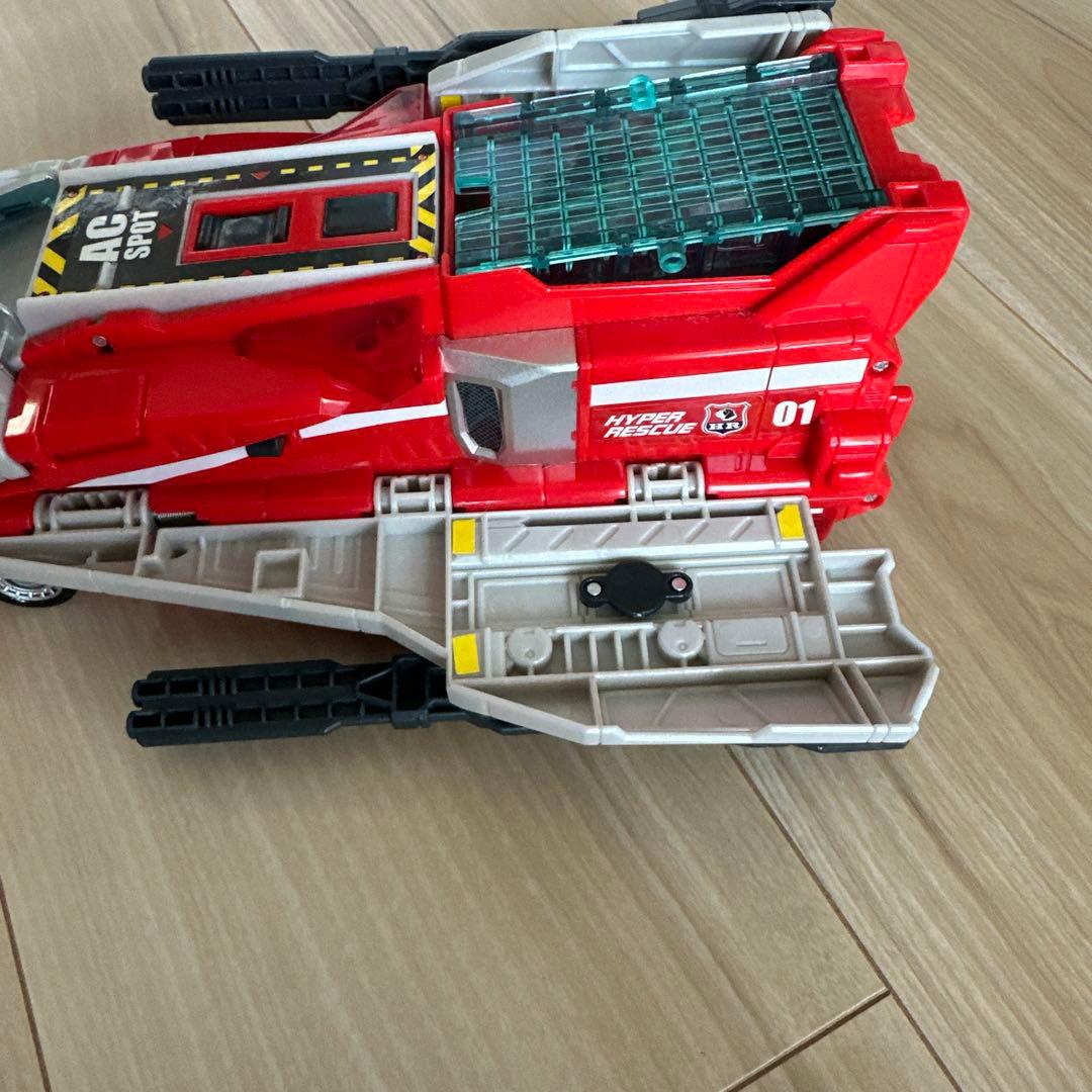 トミカ　ハイパーレスキュー　消防車　救急車