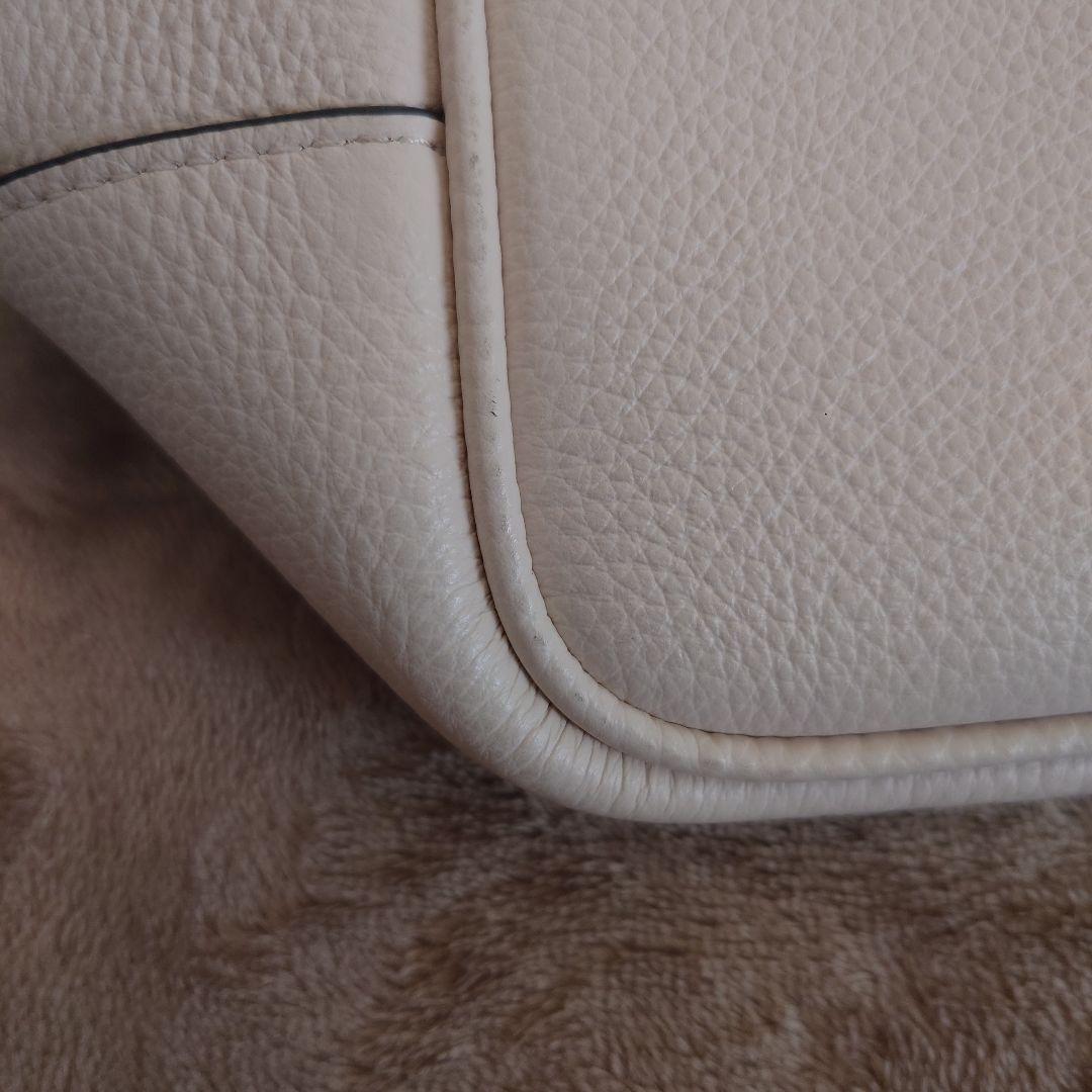 COACH 　ハンナバゲットバッグ　ホワイト