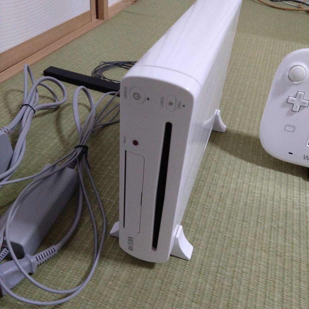 【ソフト８本付】Nintendo Wii U WII U 　SHIRO