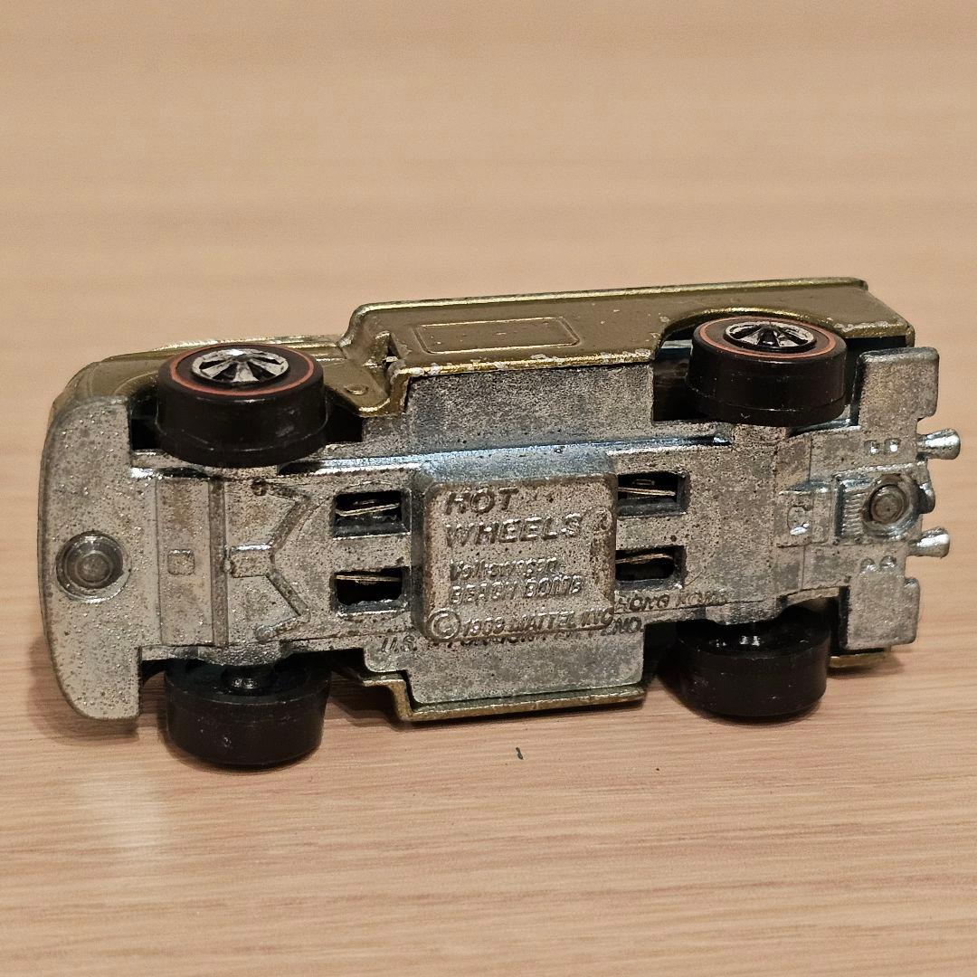 【ホットウィール】No.? beachbomb ビーチボム レッドライン 香港製