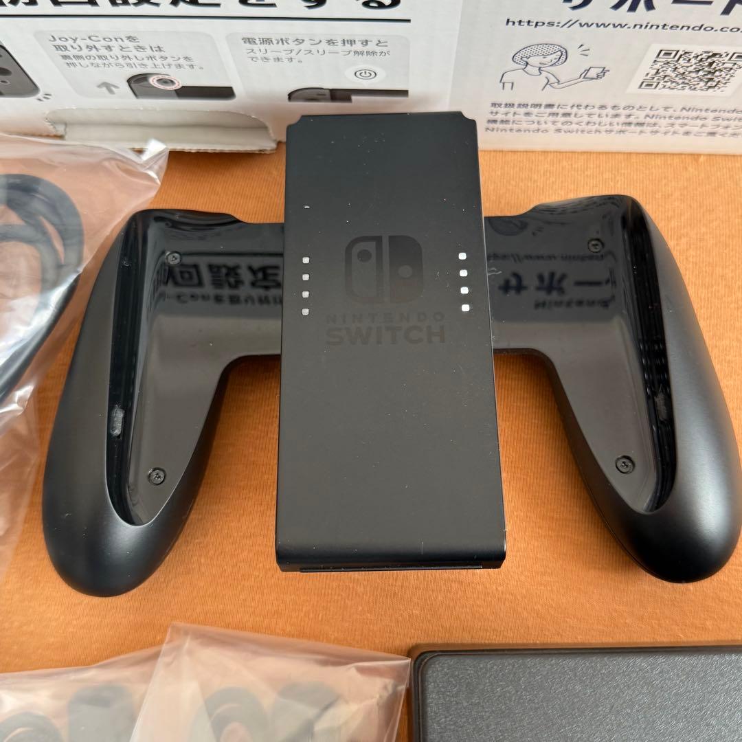 Switch Nintendo グレー　本体