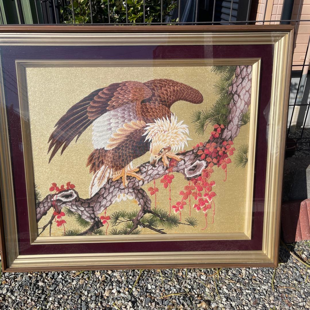 鷹の刺繍額縁