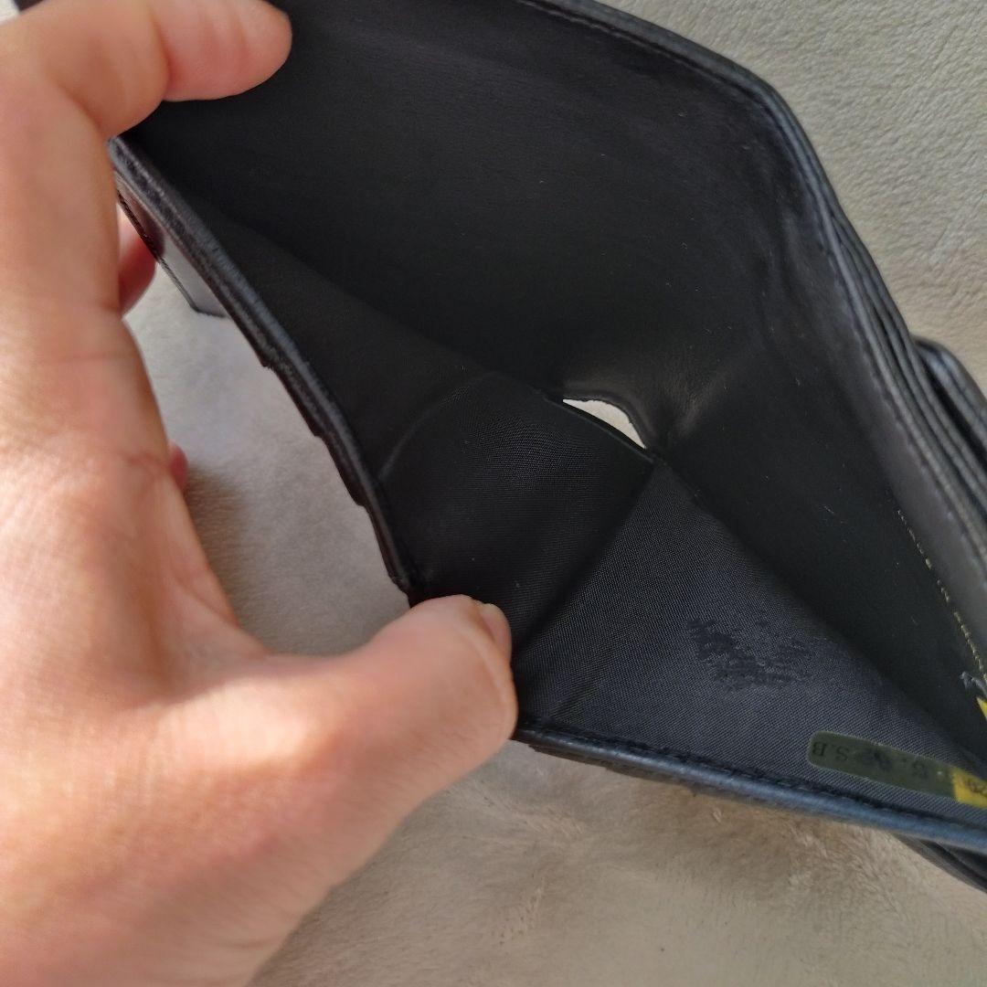 CHANEL シャネル　キャビアスキン　二つ折り財布 ブラック　メンテナンス済