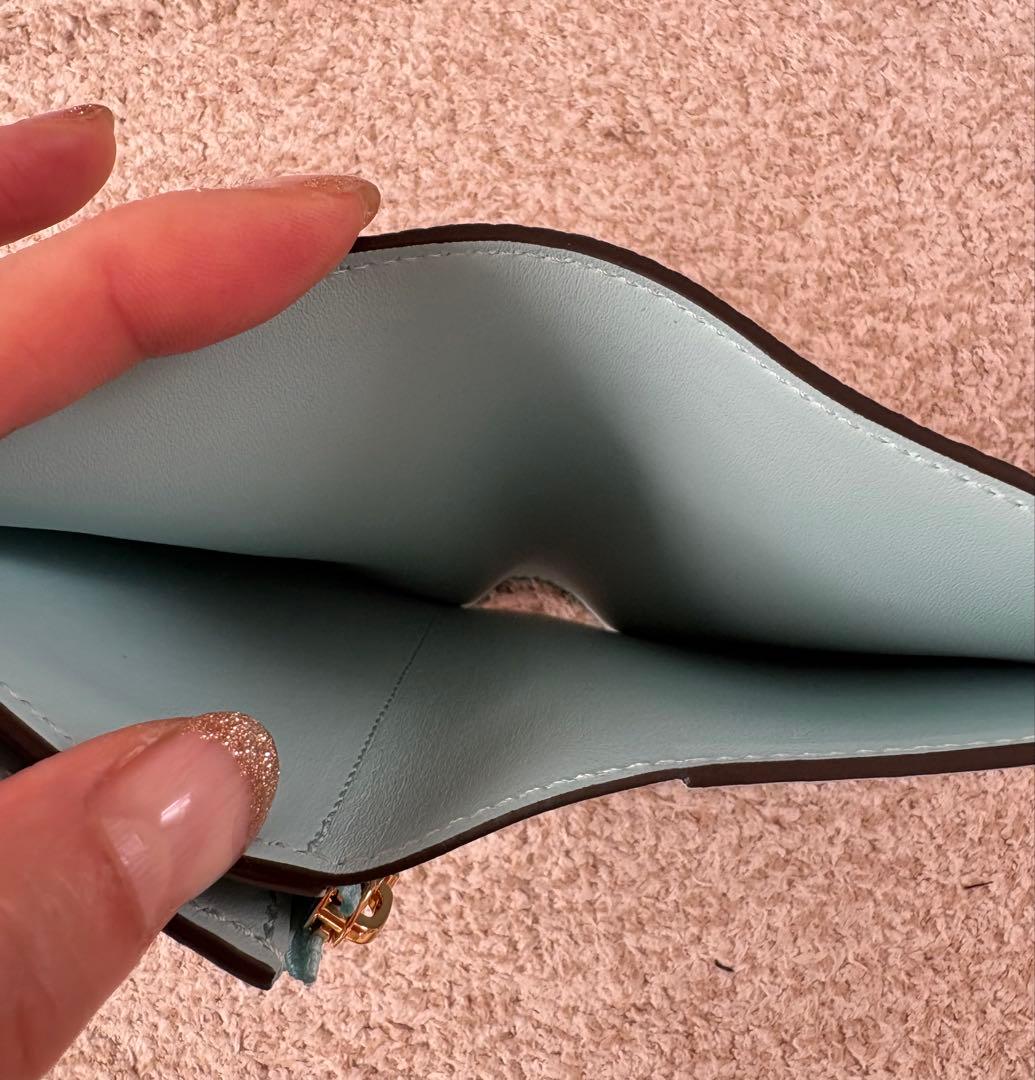 【ゆかっち】 ルイヴィトン ヴェルティカルウォレットコンパクト グレージュ