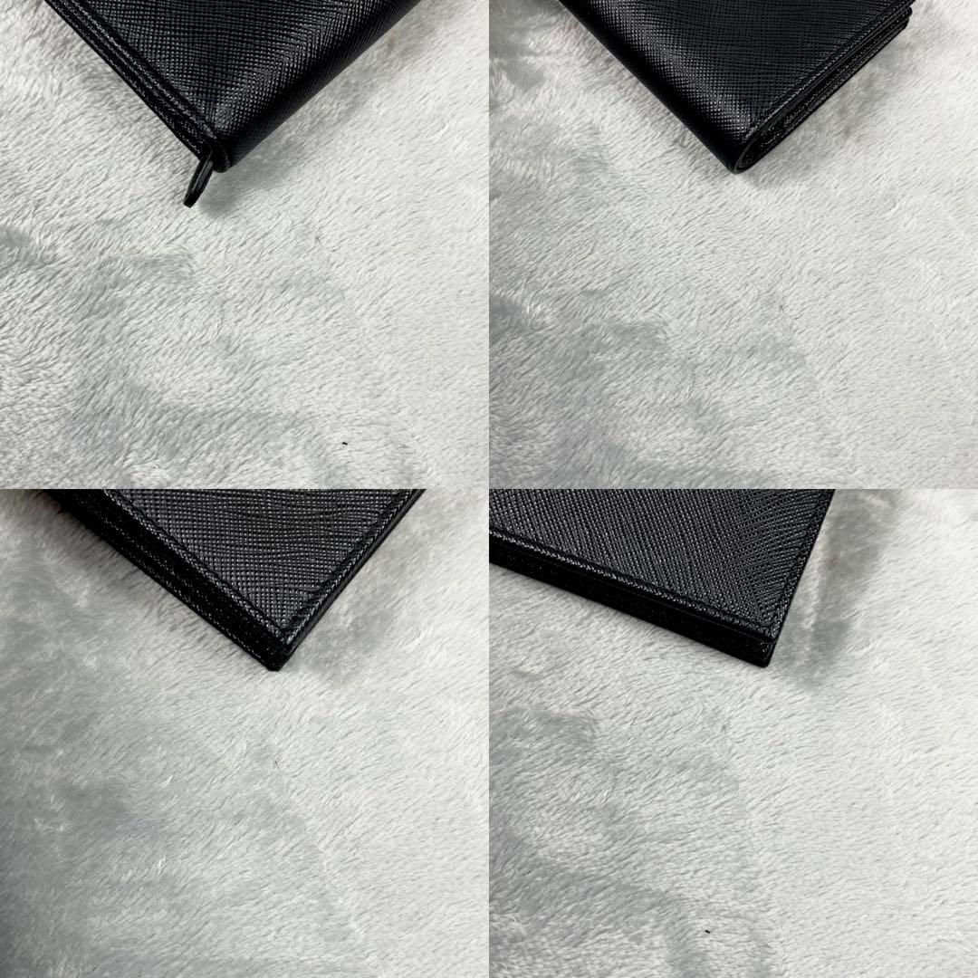 現行モデル・極美品✨ Prada プラダ 2つ折り財布 ブラック 黒 三角ロゴ