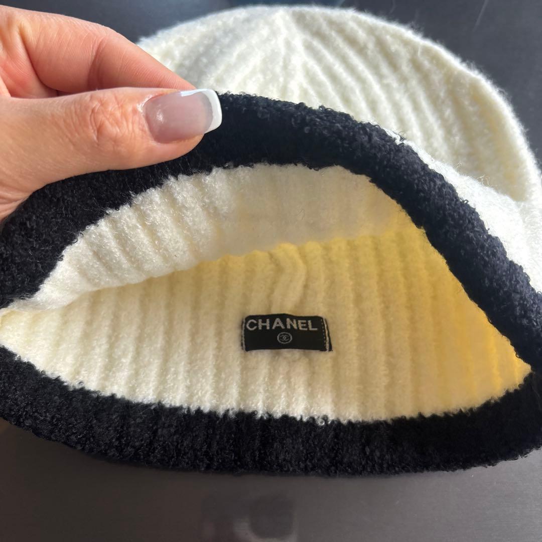 CHANEL アイボリー ブラック ニット帽