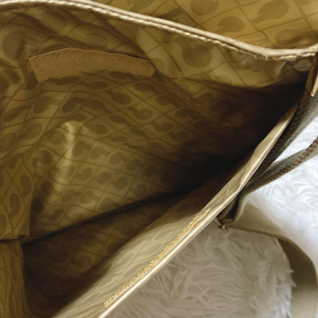 パック寿司 ⭐️ゲラルディーニ　ショルダーバッグ　ソフティ　肩掛け