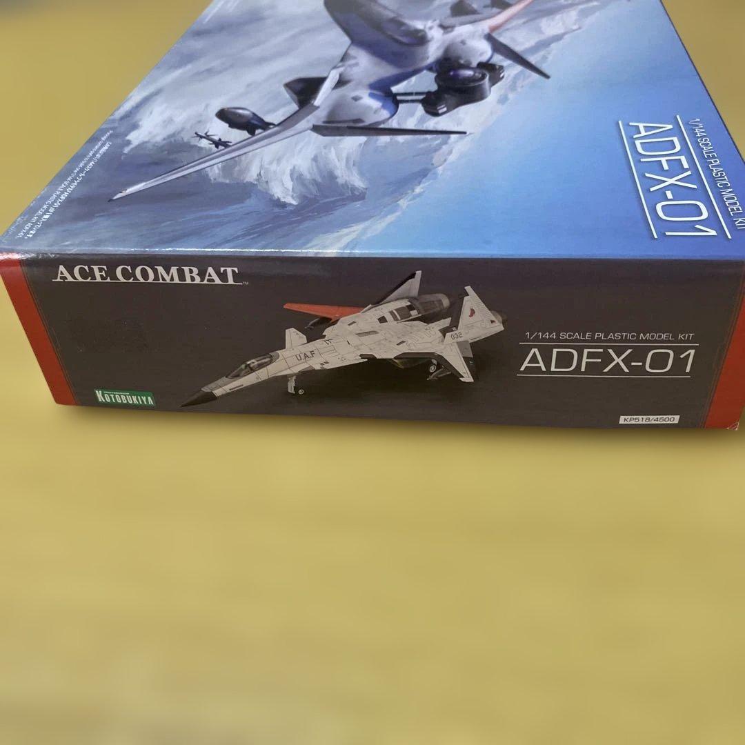 コトブキヤ　ADFX-01. (新品)
