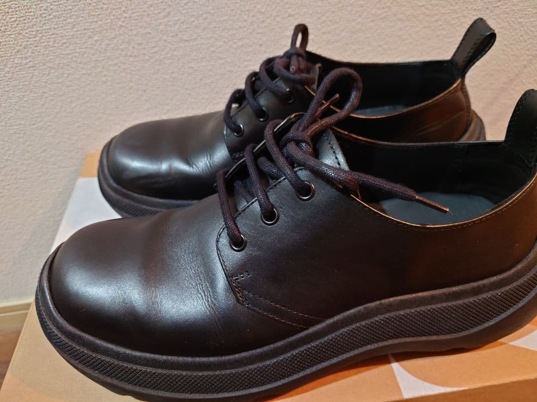 ZARA 　ニコルソン　レザーシューズ