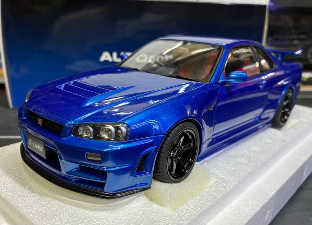 オートアート 1/18 日産GT-R R34 Z tune