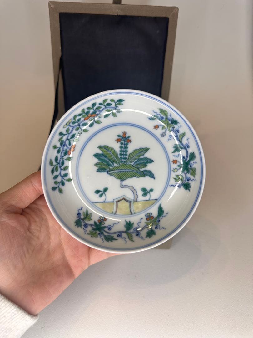 清時代　大清乾隆年製　底款　小皿　賞皿　中国古陶磁　錦箱付
