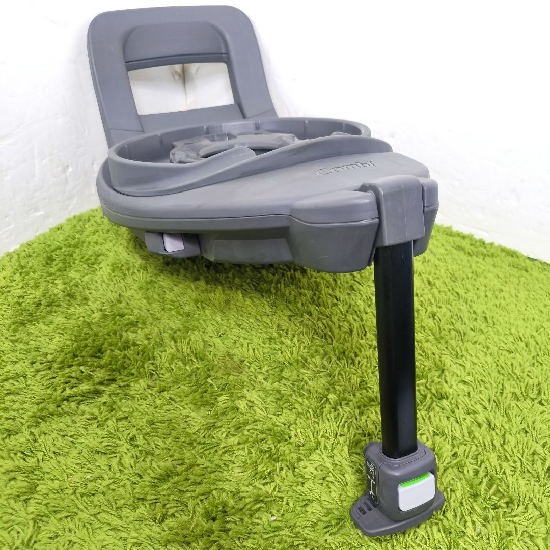 コンビ　ザエス　THE S ISOFIXベース　カバー&説明書付き