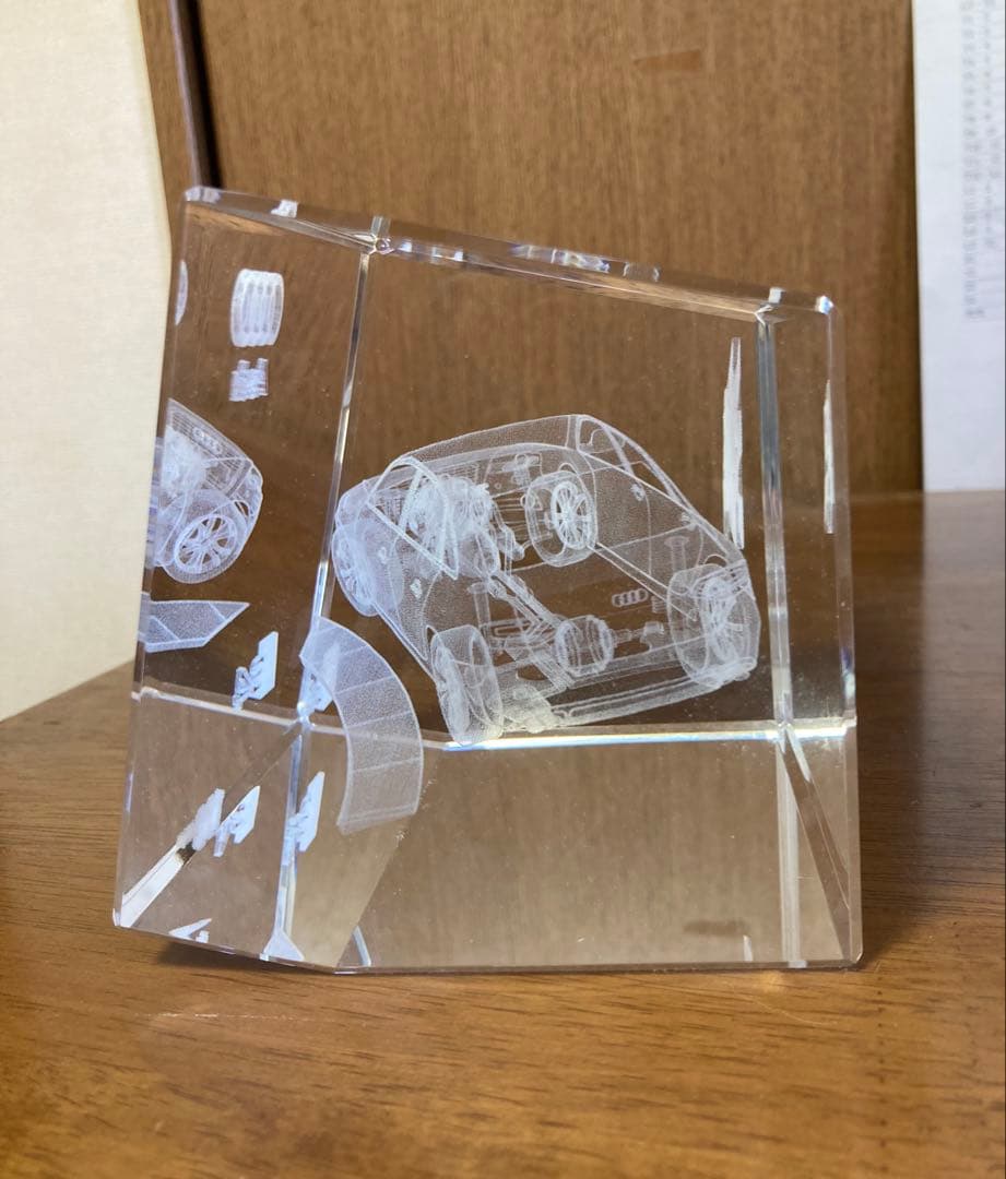 Audi S4 ガラスのオブジェ 置物 非売品