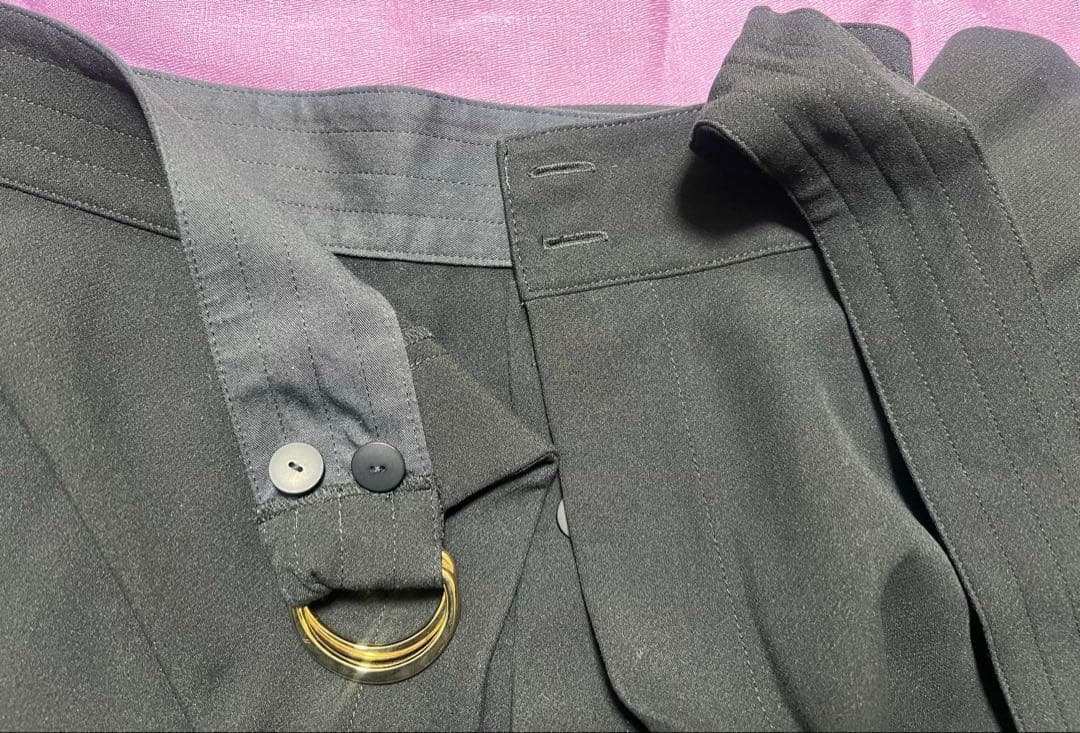 ブルーレーベルクレストブリッジ　黒&赤チェック3WAYスカート 38