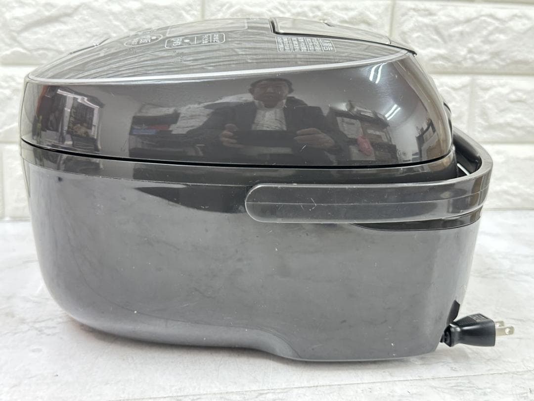 TOSHIBA 真空圧力IH炊飯器 RC-10VRP 5.5合*