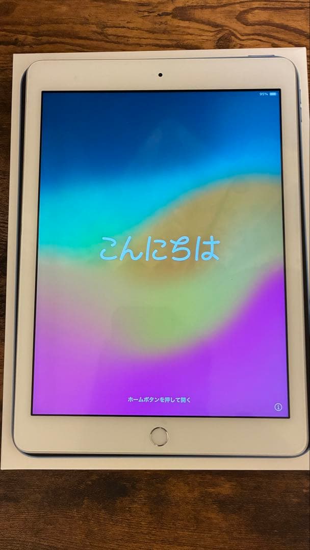 【美品】Apple iPad シルバー　6世代　Wi-Fiモデル　32GB