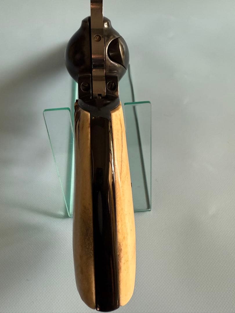 AJAX製　ハートフォードSAA 用スタックホーン（実物）グリップ