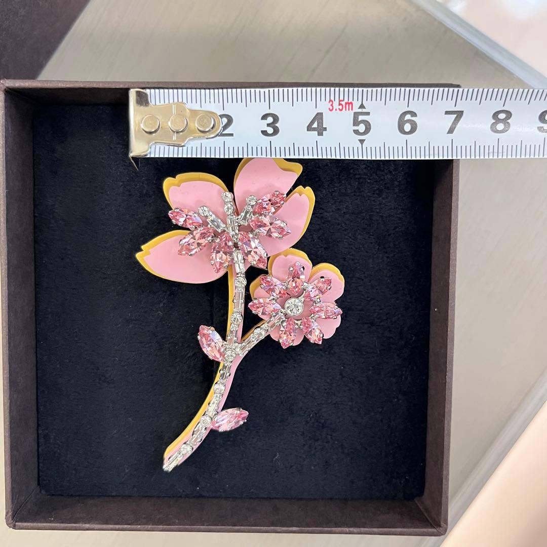 フォクシー　さくら　ブローチ　銀座　限定　アンティーク調　FOXEY クリスタル