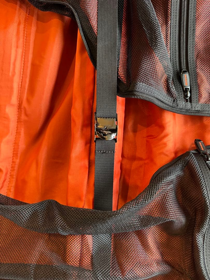 Samsonite ブラックガーメントバッグ ハンガーフック付き