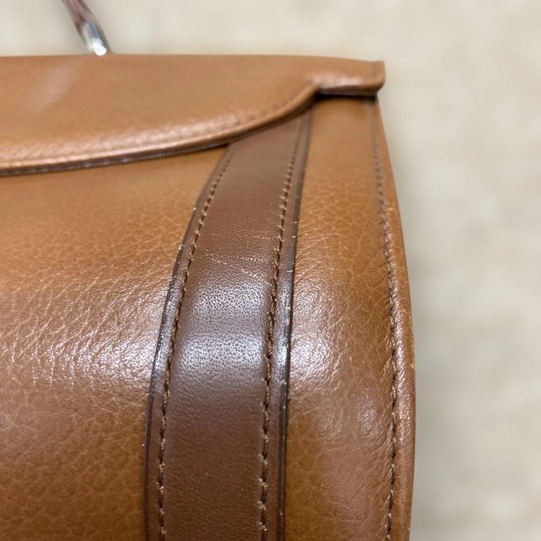 Burberry ブラウンレザー フラップレトロ　ハンドバッグ