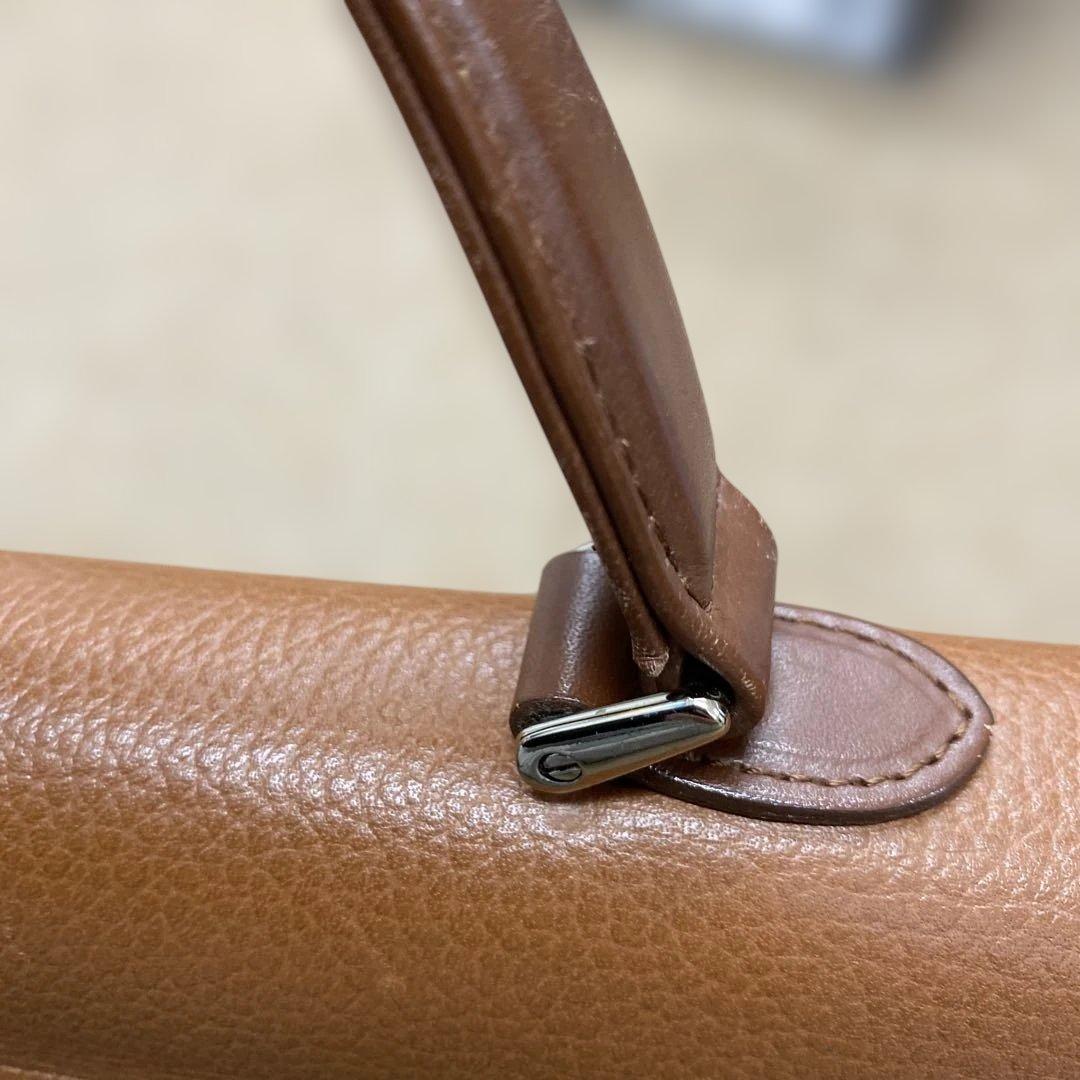 Burberry ブラウンレザー フラップレトロ　ハンドバッグ