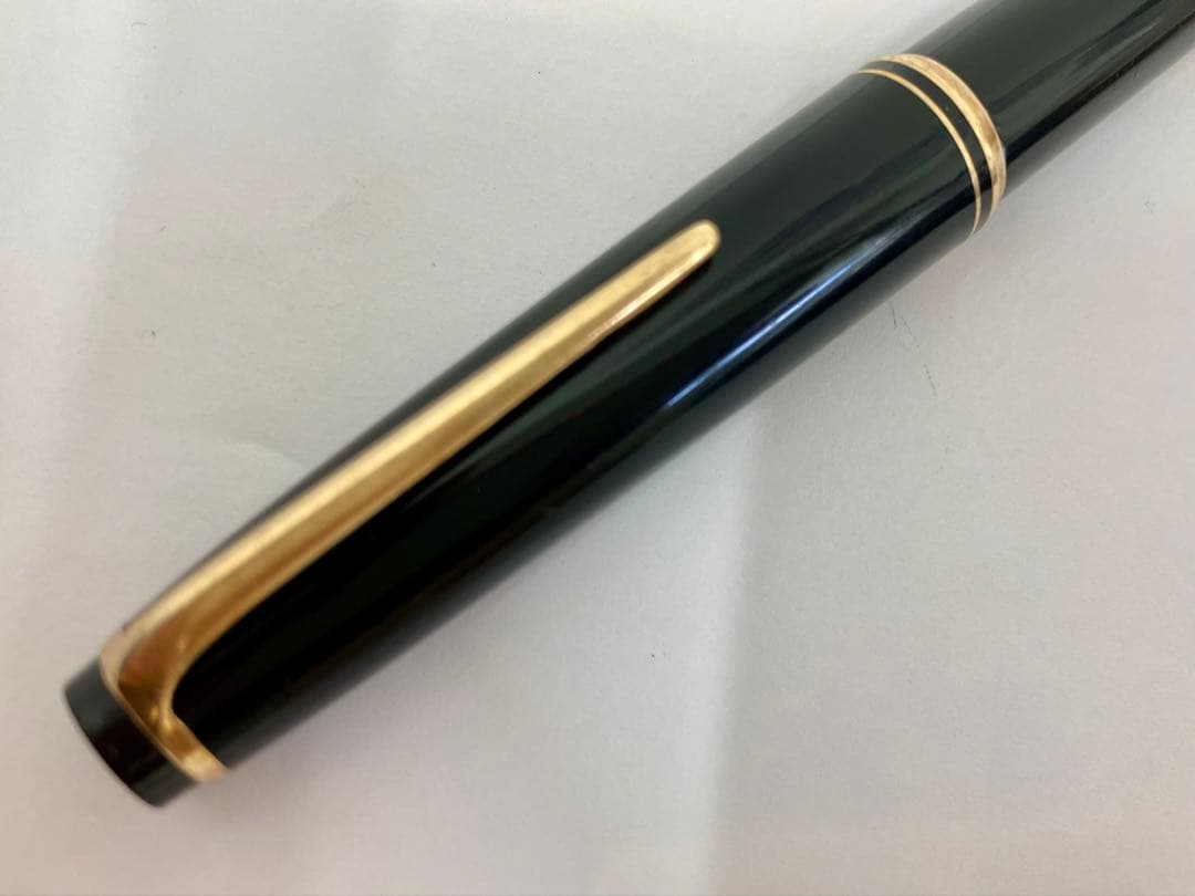 Mont Blanc 万年筆 NO 22 黒