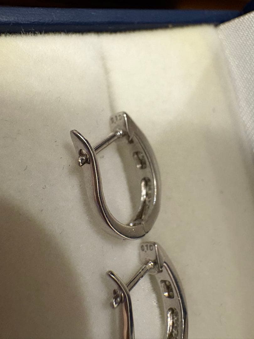 ジュエリーツツミ　K14ホワイトゴールド　ダイヤモンド　ピアス