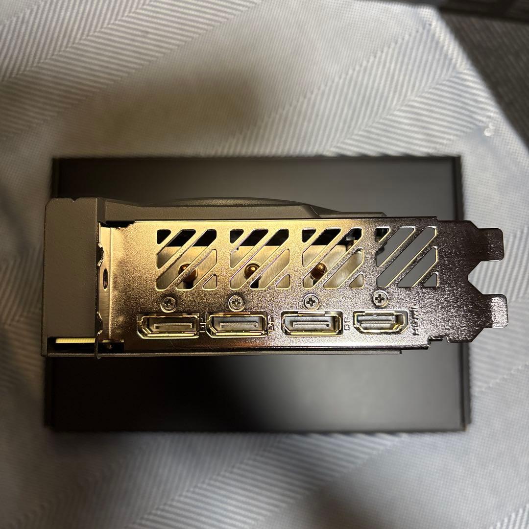 グラフィックボード・グラボ・ビデオカード GIGABYTE GeForce RTX4070 SUPER