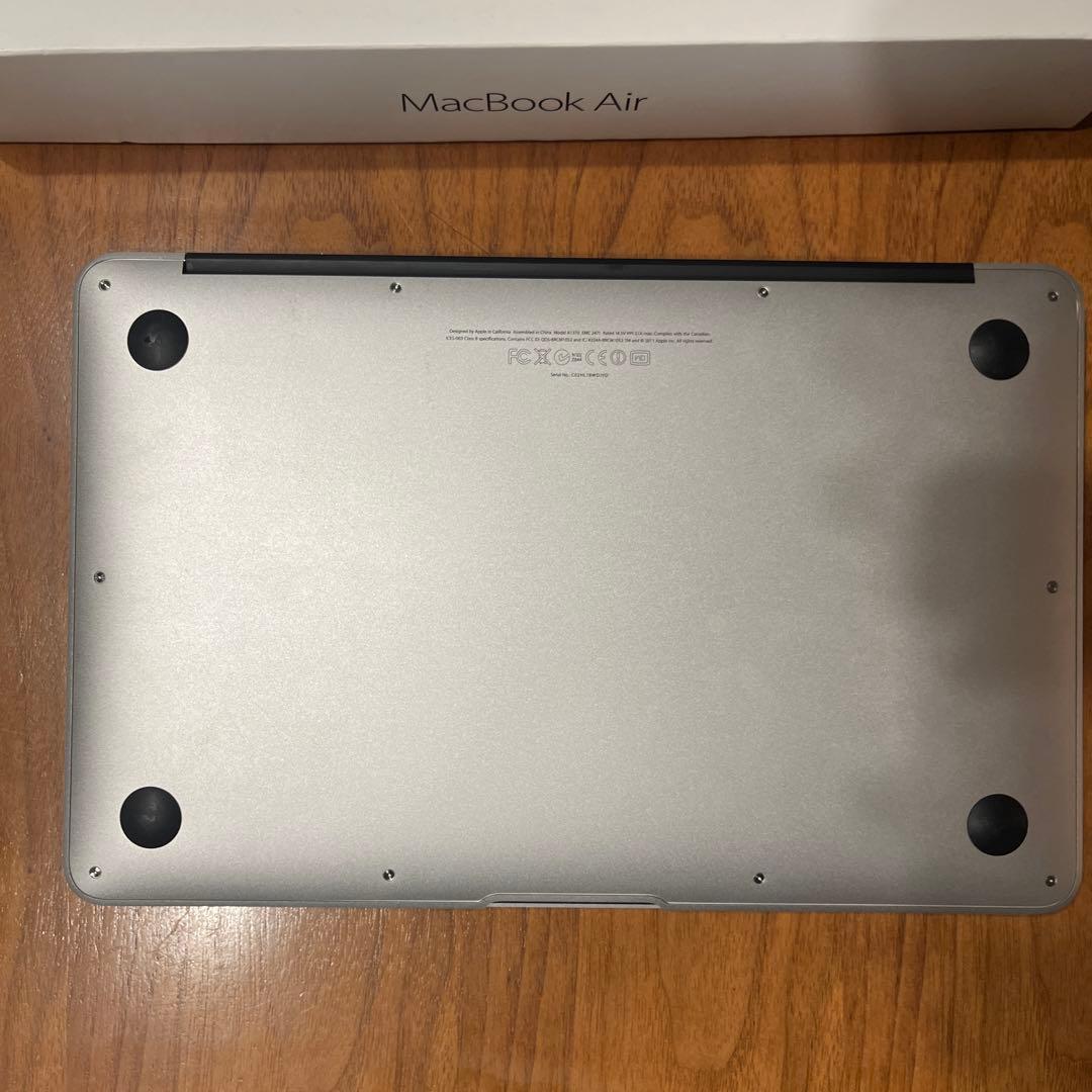MacBook Air 11インチ Mid 2011/8GB/充電方法注意あり