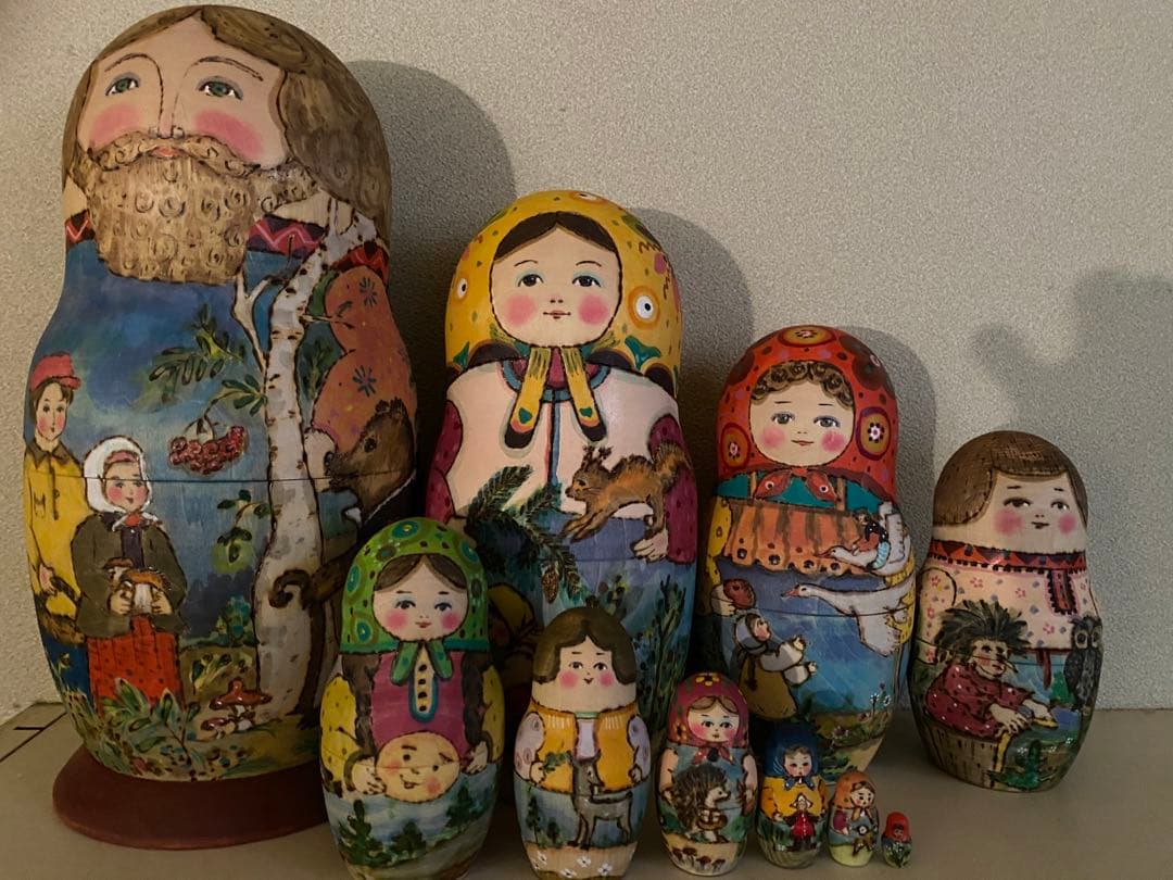 アーニャリャボアマトリョーシカ、作家マトリョーシカ、マトリョーシカロシア