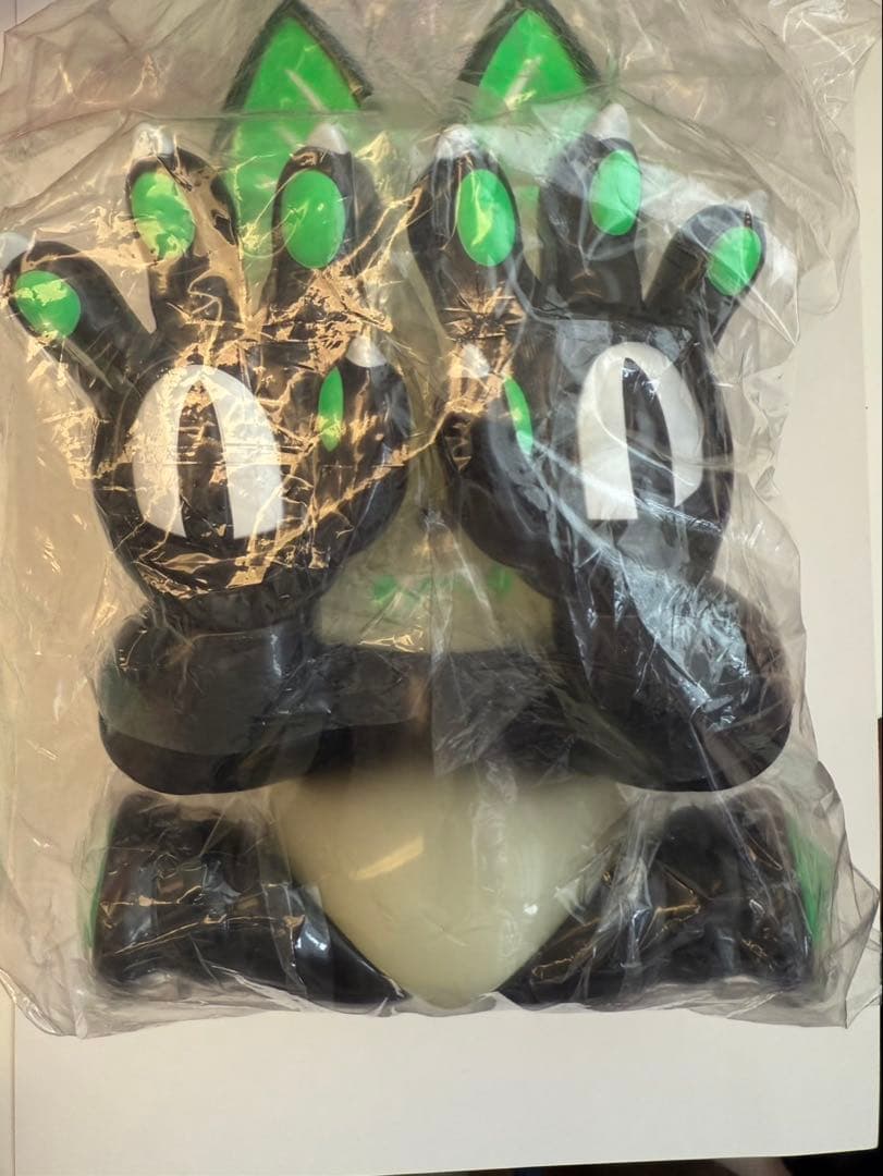 Grape Brain Jumbo Nigiri ジゴクネコ　おにぎり