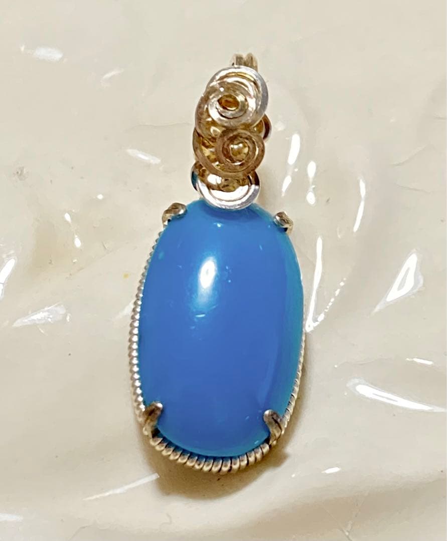 ハンドメイドペンダントトップ⭐︎珪化ターコイズ　湖水