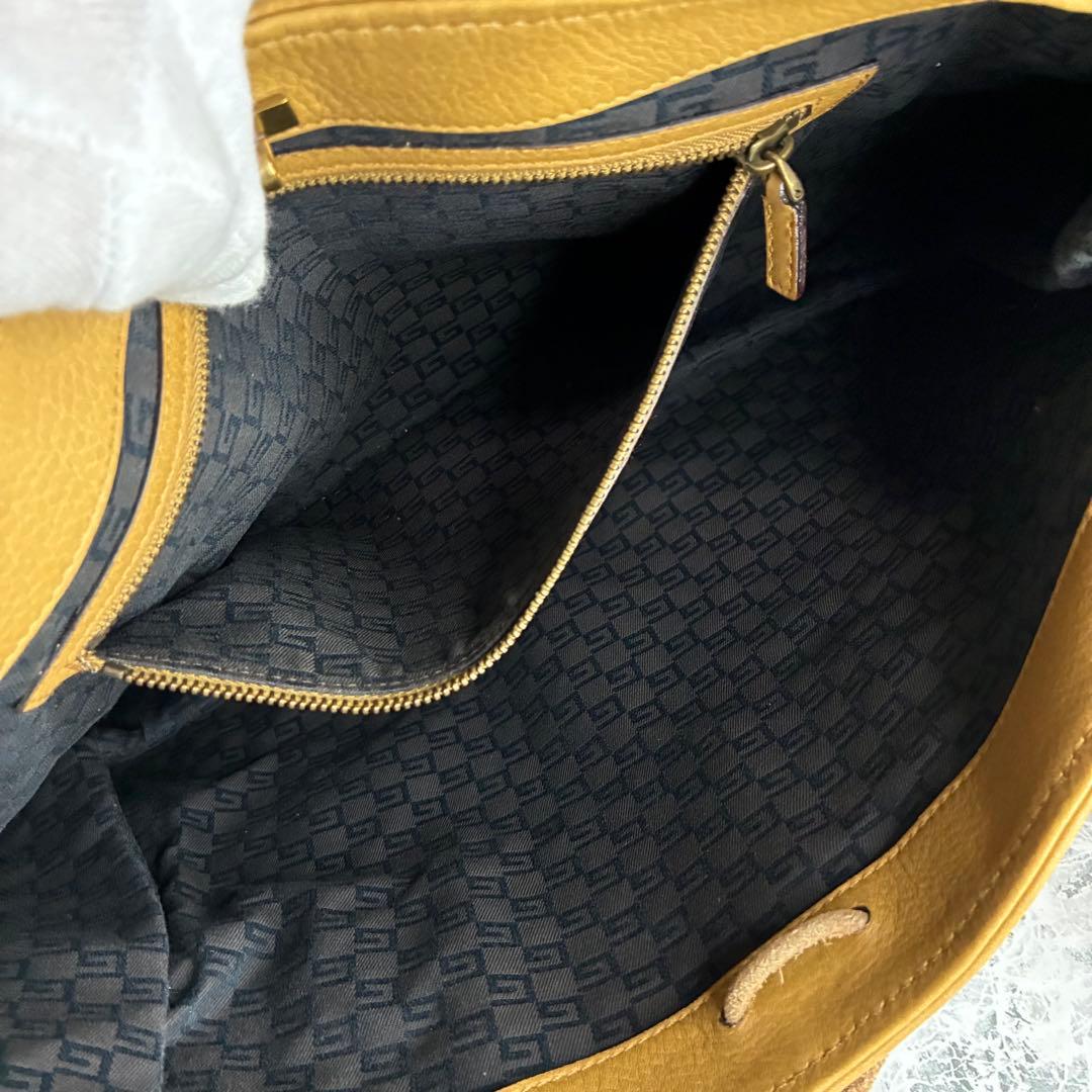 ✨GUCCI✨　グッチ　ワンショルダーバッグ　レザー　ハンドバッグ