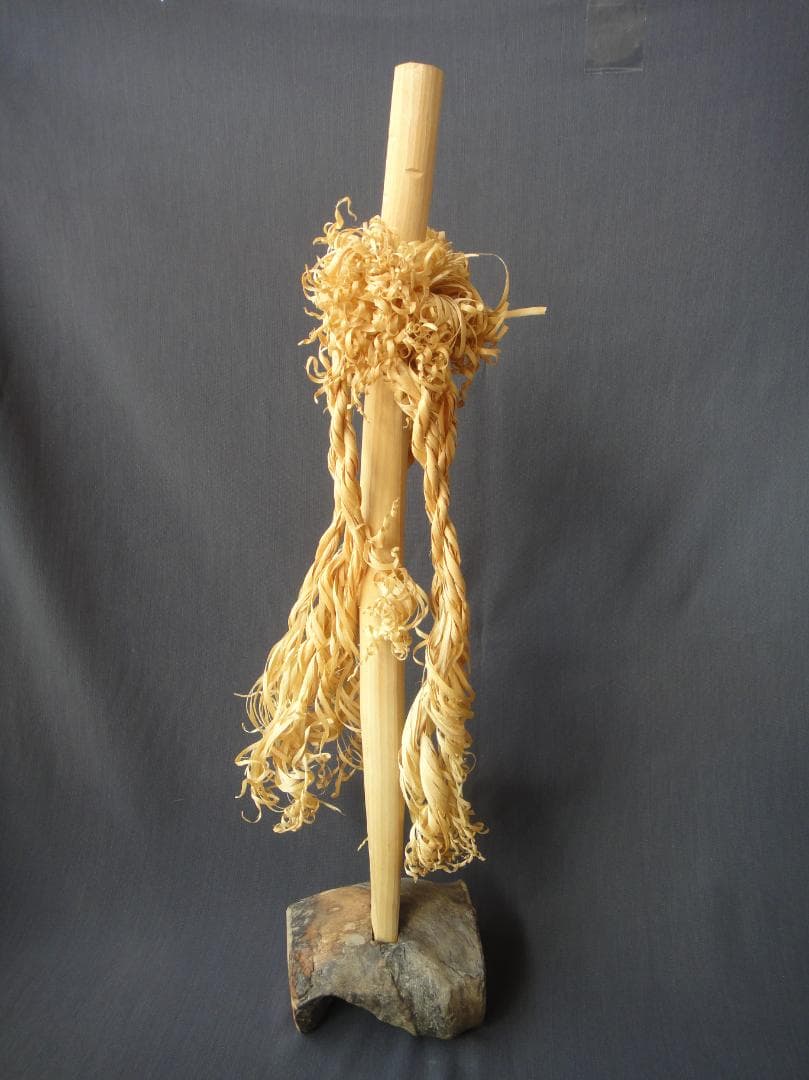 希少 アイヌ イナウ　60cm　台座付き アイヌ儀式