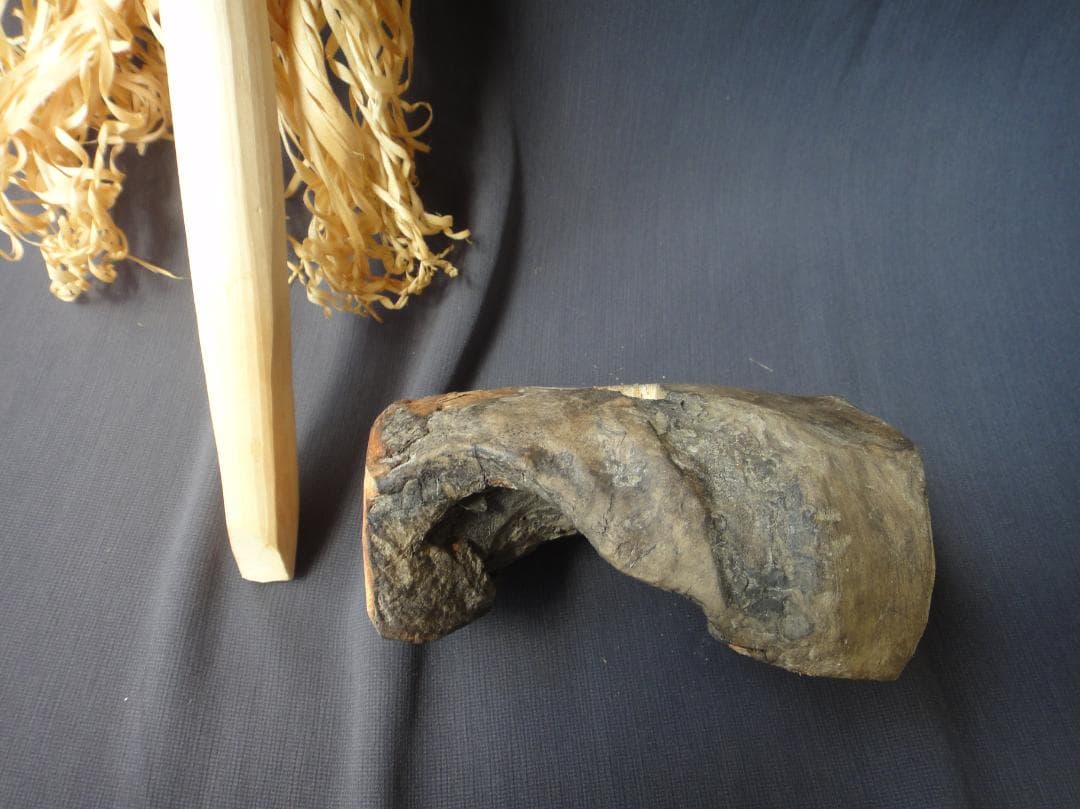 希少 アイヌ イナウ　60cm　台座付き アイヌ儀式